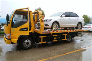 贵港附近拖车救援24小时服务热线